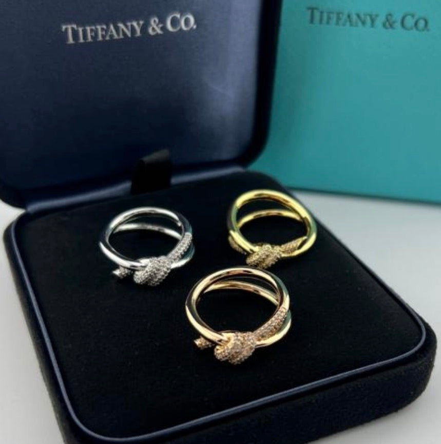 T&co double row knot ring