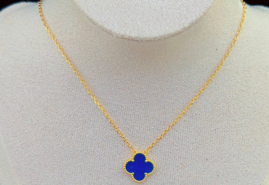 Clover necklace