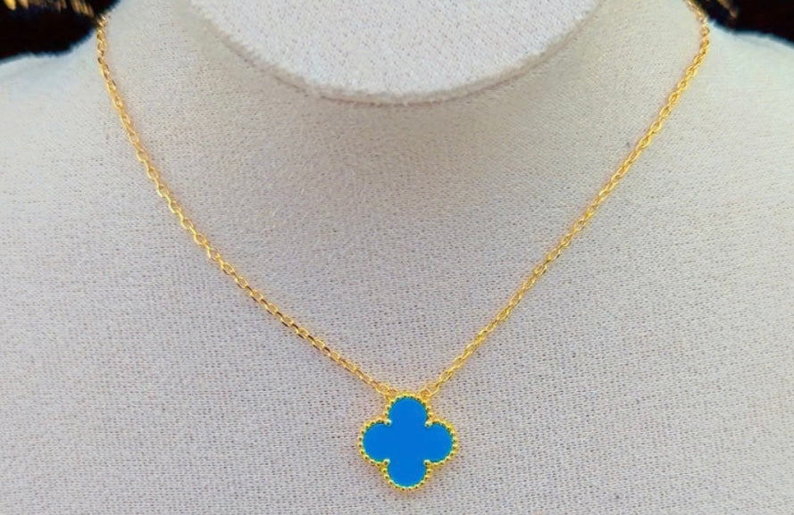 Clover necklace