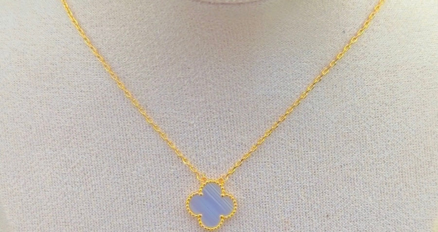 Clover necklace