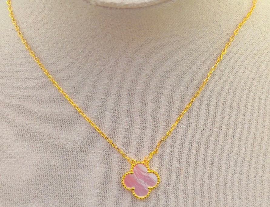 Clover necklace