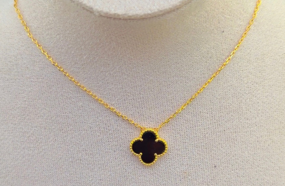Clover necklace