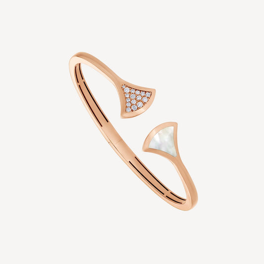 DIVAS' DREAM Bangle Bracelet