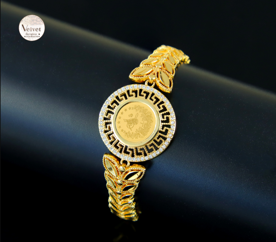 Elegant Adjustable Gold Plated 22k Coin Bracelet Luxury Watch Shaped Zircon Bracelet for Women